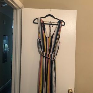 Long sleeveless jumpsuit